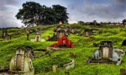 Obrázkoviny – HDR cintoríny:každý z nás je z dlhodobého hľadiska mŕtvy